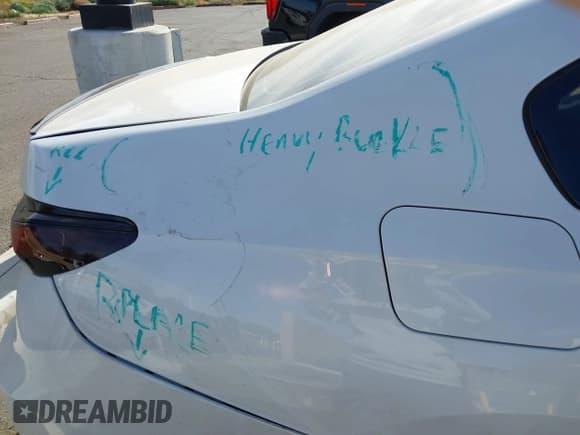 ✅ 2023 BMW i7 xDrive60 • VIN: WBY53EJ0XPCM51498 • Lot: 41259171. Wystawiony na IAAI z przebiegiem 18 346 mil. Bezpłatny archiwum sprzedaży aukcyjnych z USA i szczegółowy raport historii pojazdu na DreamBid. Zdjęcie 22.