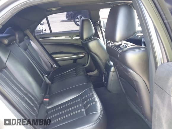 ✅ 2021 Chrysler 300 S • VIN: 2C3CCABG2MH537026 • Lot: 43061681. Listed on IAAI with 78,876 mi. Free auction sales archive from the USA and detailed vehicle history report at DreamBid. Image 8.