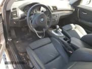 ✅ 2011 BMW 1 Series 135i • VIN: WBAUC9C52BVM08927 • Лот: 58261875. Опубликован ранее на Copart с пробегом Не указан. Бесплатный доступ к архиву аукционных продаж из США и подробный отчёт об истории автомобиля на DreamBid. Изображение 8.