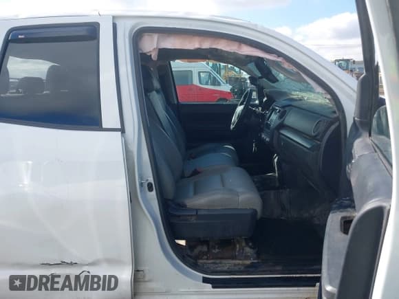 ✅ 2021 Toyota Tundra SR • VIN: 5TFCY5F14MX027864 • Lot: 43412549. Listed on IAAI with 84,567 mi. Free auction sales archive from the USA and detailed vehicle history report at DreamBid. Image 5.