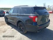 ✅ 2023 Ford Explorer ST • VIN: 1FM5K8GC6PGC43355 • Lot: 42114944. Wystawiony na IAAI z przebiegiem 26 720 mil. Bezpłatny archiwum sprzedaży aukcyjnych z USA i szczegółowy raport historii pojazdu na DreamBid. Zdjęcie 3.