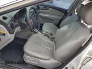 ✅ 2009 Kia Optima SX • VIN: KNAGE224295289214 • Lot: 93855725. Wystawiony na Copart z przebiegiem 156 840 mil. Bezpłatny archiwum sprzedaży aukcyjnych z USA i szczegółowy raport historii pojazdu na DreamBid. Zdjęcie 7.