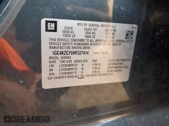 2017 Chevrolet Silverado 3500HD LT с VIN 1GC4KZCY6HF227414, выставлен на аукционе Copart как лот 79103384 с пробегом 128 844 миль миль и Списание • Salvage title. История ставок и продаж доступна на DreamBid. Изображение 15.