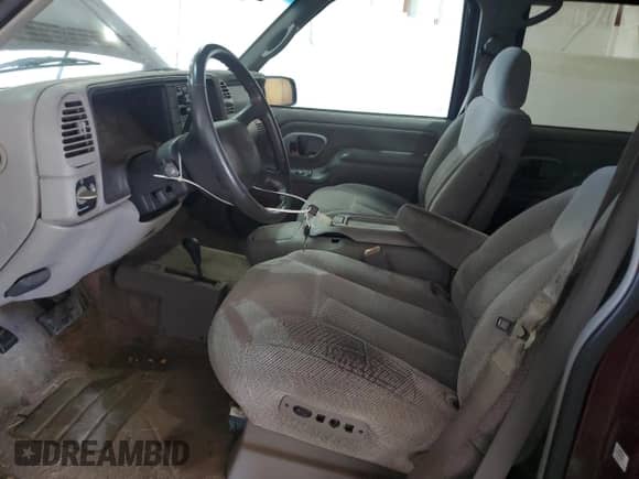 1999 Chevrolet Tahoe Z71 с VIN 1GNEK13RXXJ565075, выставлен на аукционе Copart как лот 89463505 с пробегом 302 942 миль миль и Списание • Salvage title. История ставок и продаж доступна на DreamBid. Изображение 7.