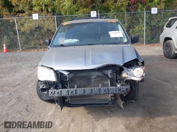 ✅ 2016 Dodge Grand Caravan SE • VIN: 2C4RDGBG1GR314965 • Lot: 43544894. Wystawiony na IAAI z przebiegiem 116 600 mil. Bezpłatny archiwum sprzedaży aukcyjnych z USA i szczegółowy raport historii pojazdu na DreamBid. Zdjęcie 12.