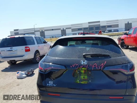 ✅ 2025 Honda HR-V LX • VIN: 3CZRZ1H3XSM701625 • Lot: 43193648. Listed on IAAI with Not provided. Free auction sales archive from the USA and detailed vehicle history report at DreamBid. Image 16.