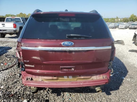 ✅ 2011 Ford Explorer XLT • VIN: 1FMHK7D89BGA79504 • Lot: 71640175. Wystawiony na Copart z przebiegiem 282 097 mil. Bezpłatny archiwum sprzedaży aukcyjnych z USA i szczegółowy raport historii pojazdu na DreamBid. Zdjęcie 6.