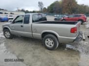 ✅ 2003 Chevrolet S-10 LS • VIN: 1GCDT19XX38136933 • Лот: 78389504. Опубликован ранее на Copart с пробегом 147 771 миль. Бесплатный доступ к архиву аукционных продаж из США и подробный отчёт об истории автомобиля на DreamBid. Изображение 2.