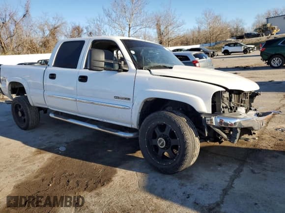 ✅ 2004 GMC Sierra 2500 SLE • VIN: 1GTGK23U24F228121 • Лот: 83621194. Опубликован ранее на Copart с пробегом 143 883 миль. Бесплатный доступ к архиву аукционных продаж из США и подробный отчёт об истории автомобиля на DreamBid. Изображение 4.