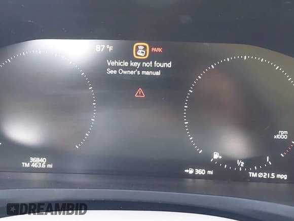 ✅ 2020 Volvo V60 Momentum • VIN: YV1102EK8L2376930 • Lot: 43618158. Listed on IAAI with 36,840 mi. Free auction sales archive from the USA and detailed vehicle history report at DreamBid. Image 7.