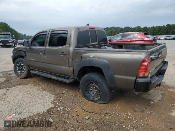 ✅ 2012 Toyota Tacoma PreRunner • VIN: 5TFJX4GN6CX014280 • Лот: 65262595. Опубликован ранее на Copart с пробегом 265 524 миль. Бесплатный доступ к архиву аукционных продаж из США и подробный отчёт об истории автомобиля на DreamBid. Изображение 2.
