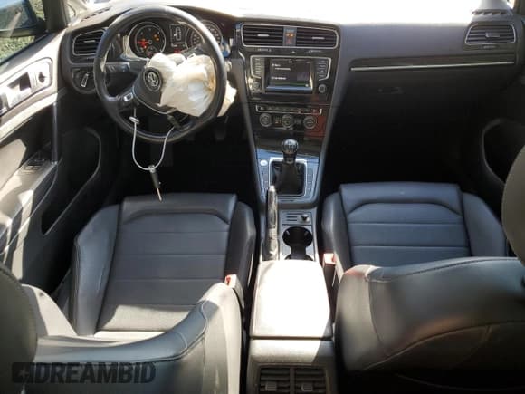 ✅ 2015 Volkswagen Golf S • VIN: 3VWFA7AU2FM508653 • Lot: 87378235. Wystawiony na Copart z przebiegiem 137 890 mil. Bezpłatny archiwum sprzedaży aukcyjnych z USA i szczegółowy raport historii pojazdu na DreamBid. Zdjęcie 8.