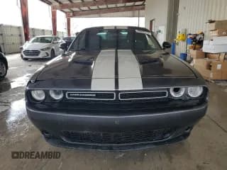 ✅ 2019 Dodge Challenger SXT • VIN: 2C3CDZAG5KH708345 • Lot: 48096914. Wystawiony na Copart z przebiegiem Nie podano. Bezpłatny archiwum sprzedaży aukcyjnych z USA i szczegółowy raport historii pojazdu na DreamBid. Zdjęcie 5.