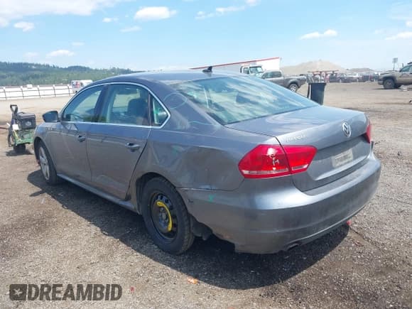 ✅ 2013 Volkswagen Passat SE • VIN: 1VWBP7A33DC065321 • Лот: 42741828. Опубликован ранее на IAAI с пробегом 158 573 миль. Бесплатный доступ к архиву аукционных продаж из США и подробный отчёт об истории автомобиля на DreamBid. Изображение 3.