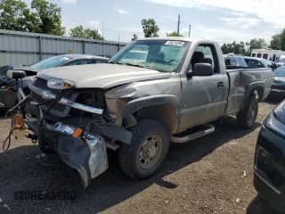 2003 Chevrolet Silverado 2500HD Work Truck с VIN 1GCHK24U03E120846, выставлен на аукционе Copart как лот 69214395 с пробегом 238 264 миль миль и Чистый • Clean title. История ставок и продаж доступна на DreamBid. Изображение 1.