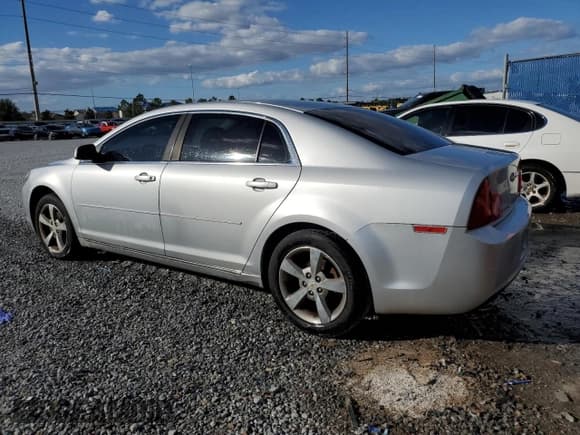 ✅ 2011 Chevrolet Malibu 1LT • VIN: 1G1ZC5EU1BF394575 • Lot: 84498644. Listed on Copart with 140,487 mi. Free auction sales archive from the USA and detailed vehicle history report at DreamBid. Image 2.