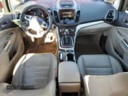 ✅ 2013 Ford C-Max SEL • VIN: 1FADP5CU7DL547947 • Lot: 87310095. Wystawiony na Copart z przebiegiem 83 935 mil. Bezpłatny archiwum sprzedaży aukcyjnych z USA i szczegółowy raport historii pojazdu na DreamBid. Zdjęcie 8.