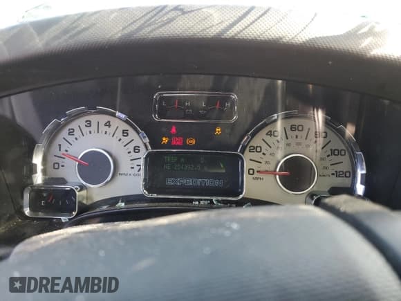 ✅ 2011 Ford Expedition Limited • VIN: 1FMJU1K51BEF11886 • Лот: 66181795. Опубликован ранее на Copart с пробегом 254 392 миль. Бесплатный доступ к архиву аукционных продаж из США и подробный отчёт об истории автомобиля на DreamBid. Изображение 9.