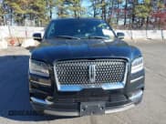 ✅ 2018 Lincoln Navigator Select • VIN: 5LMJJ3JT7JEL08789 • Lot: 41087888. Wystawiony na IAAI z przebiegiem 175 881 mil. Bezpłatny archiwum sprzedaży aukcyjnych z USA i szczegółowy raport historii pojazdu na DreamBid. Zdjęcie 12.