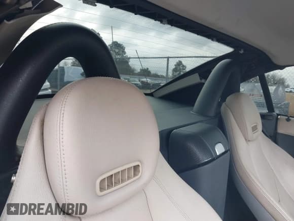 ✅ 2007 Mercedes-Benz SLK 280 • VIN: WDBWK54F77F143209 • Lot: 41253888. Wystawiony na IAAI z przebiegiem 113 025 mil. Bezpłatny archiwum sprzedaży aukcyjnych z USA i szczegółowy raport historii pojazdu na DreamBid. Zdjęcie 8.