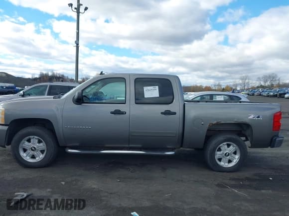 ✅ 2007 Chevrolet Silverado 1500 1LT • VIN: 2GCEK13MX71592722 • Lot: 43625350. Listed on IAAI with 162,014 mi. Free auction sales archive from the USA and detailed vehicle history report at DreamBid. Image 14.