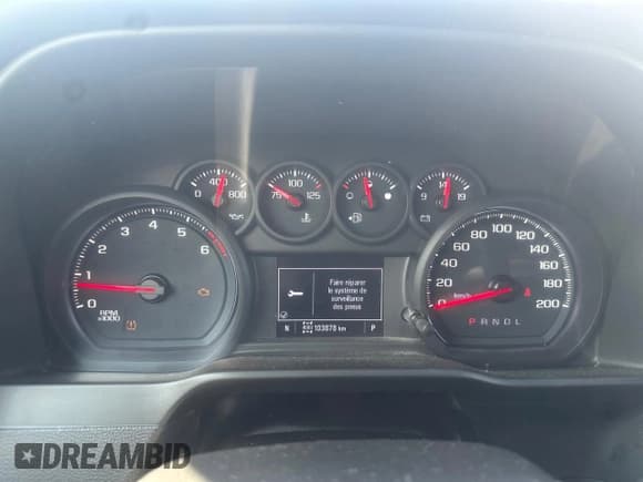 ✅ 2019 Chevrolet Silverado 1500 Custom • VIN: 1GCRYBEF2KZ317771 • Lot: 69050054. Wystawiony na Copart z przebiegiem 103 878 mil. Bezpłatny archiwum sprzedaży aukcyjnych z USA i szczegółowy raport historii pojazdu na DreamBid. Zdjęcie 9.