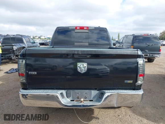 ✅ 2009 Dodge 1500 SLT • VIN: 1D3HB13P79S754498 • Lot: 43316087. Listed on IAAI with 189,628 mi. Free auction sales archive from the USA and detailed vehicle history report at DreamBid. Image 16.