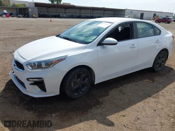 ✅ 2021 Kia Forte LXS • VIN: 3KPF24AD6ME354275 • Lot: 43325924. Listed on IAAI with 48,319 mi. Free auction sales archive from the USA and detailed vehicle history report at DreamBid. Image 18.