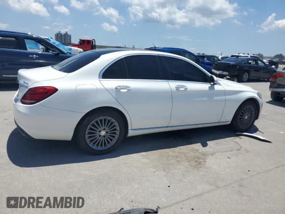 ✅ 2015 Mercedes-Benz C 300 • VIN: 55SWF4KB1FU070338 • Lot: 67241555. Listed on Copart with 101,969 mi. Free auction sales archive from the USA and detailed vehicle history report at DreamBid. Image 3.