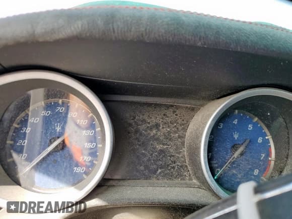 ✅ 2015 Maserati Ghibli S Q4 • VIN: ZAM57RTAXF1144342 • Lot: 85319115. Wystawiony na Copart z przebiegiem Nie podano. Bezpłatny archiwum sprzedaży aukcyjnych z USA i szczegółowy raport historii pojazdu na DreamBid. Zdjęcie 9.