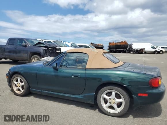 ✅ 2000 Mazda MX-5 Miata • VIN: JM1NB3535Y0145700 • Лот: 59627165. Опубликован ранее на Copart с пробегом 69 505 миль. Бесплатный доступ к архиву аукционных продаж из США и подробный отчёт об истории автомобиля на DreamBid. Изображение 2.
