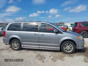 ✅ 2013 Dodge Grand Caravan SXT • VIN: 2C4RDGCGXDR718275 • Лот: 43272872. Опубликован ранее на IAAI с пробегом 110 875 миль. Бесплатный доступ к архиву аукционных продаж из США и подробный отчёт об истории автомобиля на DreamBid. Изображение 13.