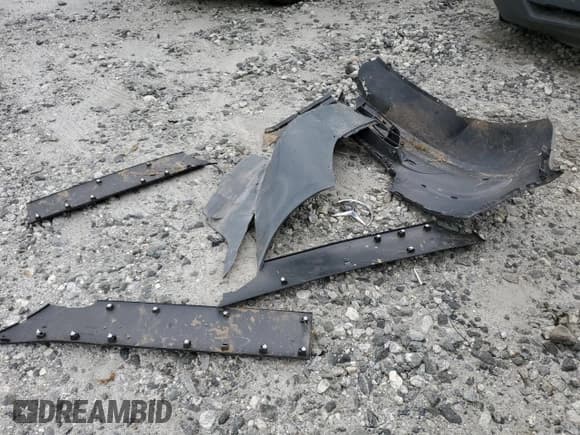 ✅ 2021 Mercedes-Benz Sprinter Cargo • VIN: W1Y4ECHY4MT067554 • Лот: 57554735. Опубликован ранее на Copart с пробегом 183 576 миль. Бесплатный доступ к архиву аукционных продаж из США и подробный отчёт об истории автомобиля на DreamBid. Изображение 13.