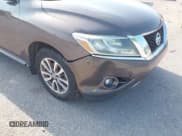 ✅ 2015 Nissan Pathfinder S • VIN: 5N1AR2MN7FC671003 • Lot: 42447755. Listed on IAAI with 289,537 mi. Free auction sales archive from the USA and detailed vehicle history report at DreamBid. Image 6.