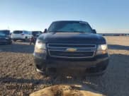 ✅ 2011 Chevrolet Tahoe LS • VIN: 1GNSCAE08BR209846 • Lot: 82521965. Wystawiony na Copart z przebiegiem 268 436 mil. Bezpłatny archiwum sprzedaży aukcyjnych z USA i szczegółowy raport historii pojazdu na DreamBid. Zdjęcie 5.