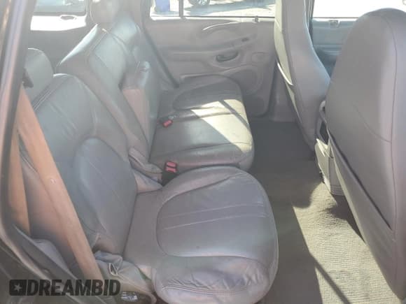 ✅ 2002 Ford Expedition Eddie Bauer • VIN: 1FMRU17WX2LA77614 • Lot: 73001064. Listed on Copart with 287,836 mi. Free auction sales archive from the USA and detailed vehicle history report at DreamBid. Image 11.