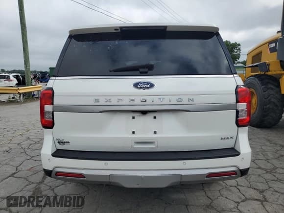 ✅ 2023 Ford Expedition Max XLT • VIN: 1FMJK1J8XPEA62099 • Lot: 61724775. Listed on Copart with 14,189 mi. Free auction sales archive from the USA and detailed vehicle history report at DreamBid. Image 6.