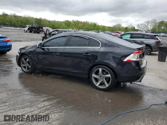 ✅ 2015 Volvo S60 • VIN: YV1902TP9F2332358 • Lot: 55616165. Listed on Copart with 99,357 mi. Free auction sales archive from the USA and detailed vehicle history report at DreamBid. Image 2.
