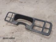 ✅ 2003 Chevrolet Silverado 2500HD LS • VIN: 1GCHK29G33E158624 • Lot: 42108017. Wystawiony na IAAI z przebiegiem 174 462 mil. Bezpłatny archiwum sprzedaży aukcyjnych z USA i szczegółowy raport historii pojazdu na DreamBid. Zdjęcie 12.