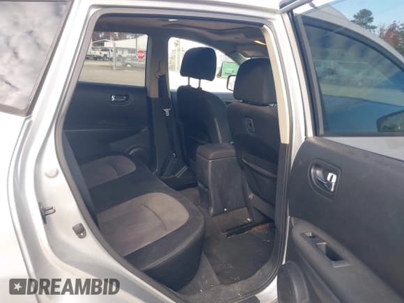 ✅ 2012 Nissan Rogue S • VIN: JN8AS5MV2CW712193 • Лот: 43716632. Опубликован ранее на IAAI с пробегом 139 569 миль. Бесплатный доступ к архиву аукционных продаж из США и подробный отчёт об истории автомобиля на DreamBid. Изображение 8.