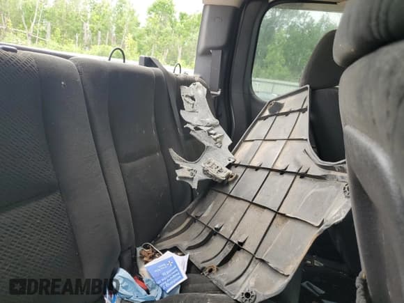 ✅ 2008 Chevrolet Silverado 2500HD 1LT • VIN: 1GCHK29K88E200314 • Lot: 61557165. Wystawiony na Copart z przebiegiem Nie podano. Bezpłatny archiwum sprzedaży aukcyjnych z USA i szczegółowy raport historii pojazdu na DreamBid. Zdjęcie 10.