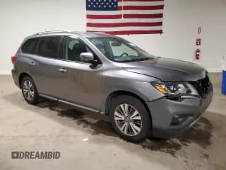 ✅ 2017 Nissan Pathfinder S • VIN: 5N1DR2MN6HC685958 • Lot: 91076605. Wystawiony na Copart z przebiegiem 126 857 mil. Bezpłatny archiwum sprzedaży aukcyjnych z USA i szczegółowy raport historii pojazdu na DreamBid. Zdjęcie 4.