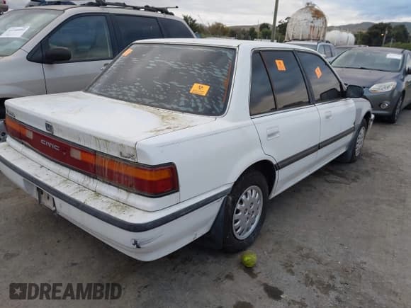 ✅ 1990 Honda Civic • VIN: 1HGED3654LA032576 • Lot: 43752520. Wystawiony na IAAI z przebiegiem Nie podano. Bezpłatny archiwum sprzedaży aukcyjnych z USA i szczegółowy raport historii pojazdu na DreamBid. Zdjęcie 4.