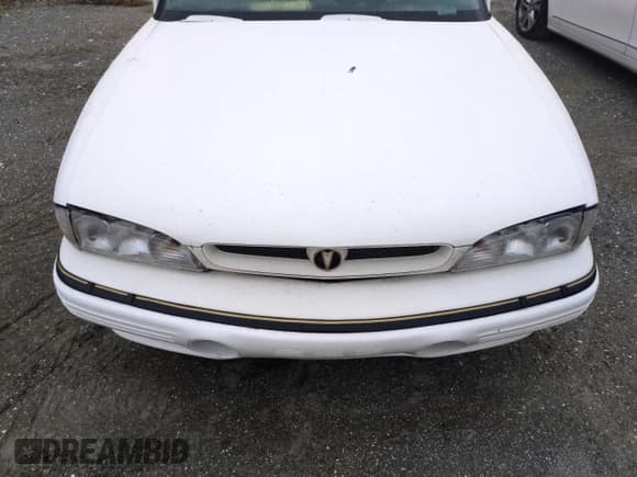 ✅ 1992 Pontiac Bonneville SSE • VIN: 1G2HZ52L5N1321549 • Lot: 74715344. Wystawiony na Copart z przebiegiem Nie podano. Bezpłatny archiwum sprzedaży aukcyjnych z USA i szczegółowy raport historii pojazdu na DreamBid. Zdjęcie 11.