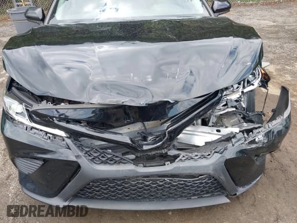 ✅ 2020 Toyota Camry SE • VIN: 4T1G11AK2LU363796 • Lot: 43206361. Wystawiony na IAAI z przebiegiem 85 295 mil. Bezpłatny archiwum sprzedaży aukcyjnych z USA i szczegółowy raport historii pojazdu na DreamBid. Zdjęcie 6.