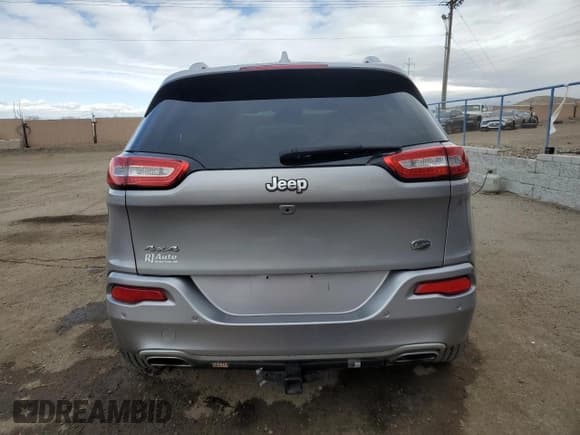 ✅ 2017 Jeep Cherokee Overland • VIN: 1C4PJMJS4HW609880 • Lot: 45598445. Listed on Copart with 83,691 mi. Free auction sales archive from the USA and detailed vehicle history report at DreamBid. Image 6.