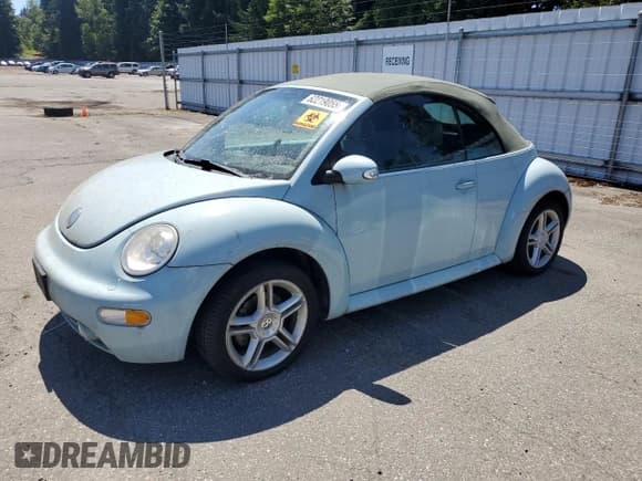 ✅ 2004 Volkswagen Beetle GLS Turbo • VIN: 3VWCD31YX4M337735 • Lot: 62219055. Listed on Copart with 92,504 mi. Free auction sales archive from the USA and detailed vehicle history report at DreamBid. Image 1.
