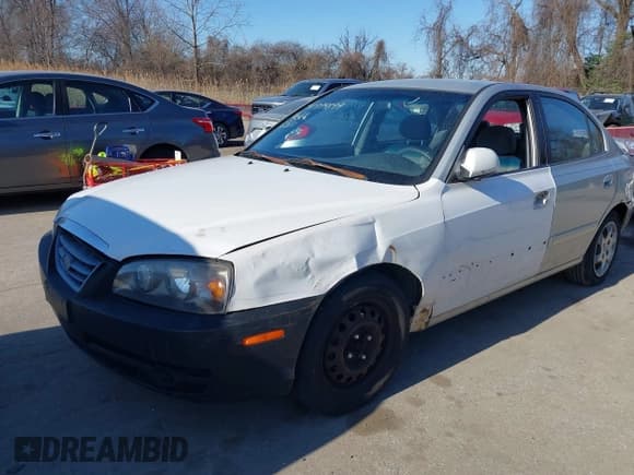 ✅ 2006 Hyundai Elantra GLS • VIN: KMHDN46D46U368022 • Lot: 41779899. Wystawiony na IAAI z przebiegiem 127 059 mil. Bezpłatny archiwum sprzedaży aukcyjnych z USA i szczegółowy raport historii pojazdu na DreamBid. Zdjęcie 6.