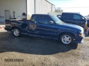 ✅ 2001 Chevrolet S-10 LS • VIN: 1GCCS19W918122900 • Лот: 85318274. Опубликован ранее на Copart с пробегом 226 362 миль. Бесплатный доступ к архиву аукционных продаж из США и подробный отчёт об истории автомобиля на DreamBid. Изображение 4.