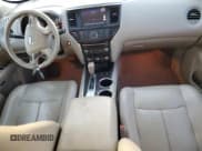 ✅ 2015 Nissan Pathfinder SV • VIN: 5N1AR2MN9FC669320 • Lot: 90938315. Listed on Copart with 171,788 mi. Free auction sales archive from the USA and detailed vehicle history report at DreamBid. Image 8.